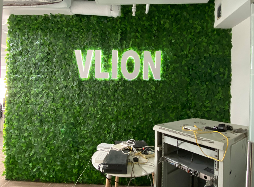 綠植文化墻-枝桿發光字-不銹鋼底發光字